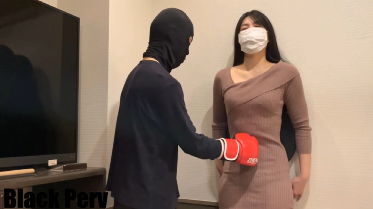 Black perv人妻柔腹