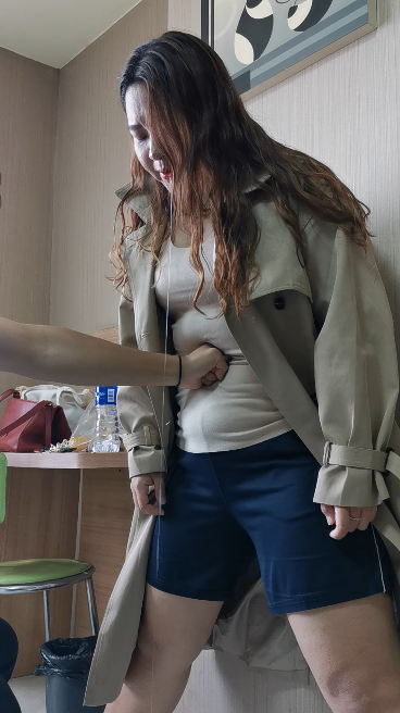 喝水按压胃打吐(VID_20201006)