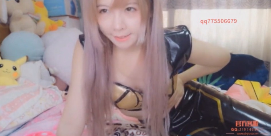 《女腹大战Ⅲ》吃人玩乐的霸道女总裁