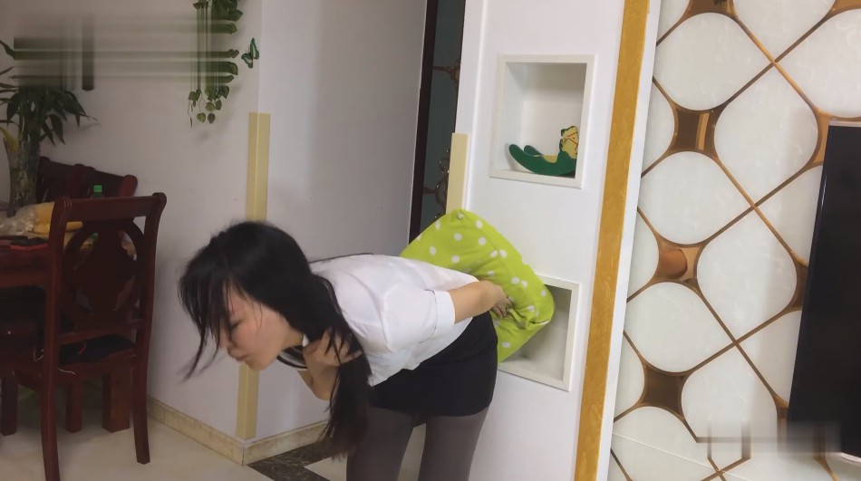 最新丝柔职业装打吐