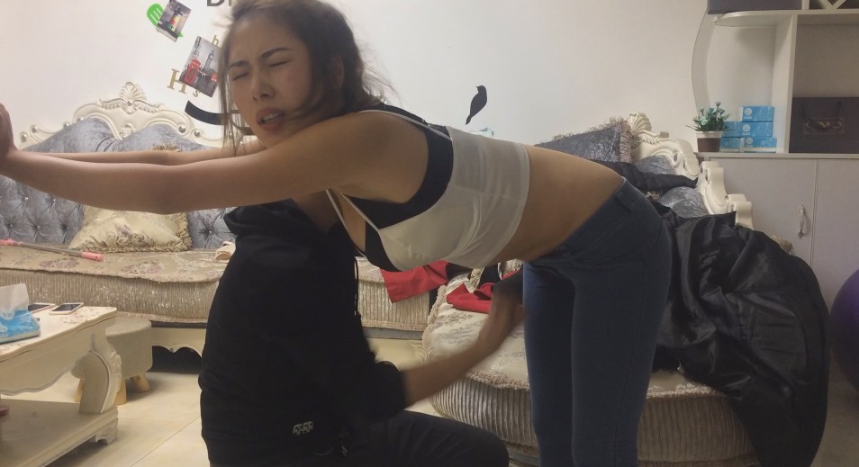 未然9.4牛仔裤打